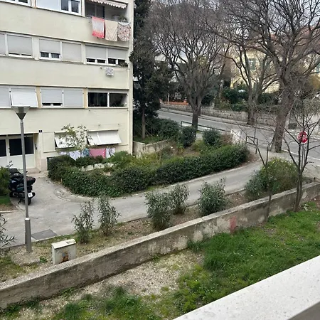 Luxury In Center
